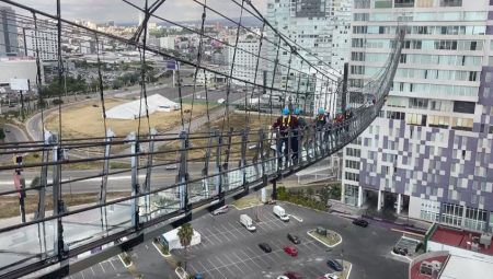 Sky Bridge: el puente de cristal en Puebla que es el más grande de Latinoamérica