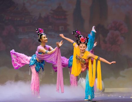 Espectáculo chino Shen yun: la belleza de los seres divinos al danzar