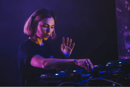 La bella Nina Kraviz encenderá la capital en el próximo MUTEK.MX