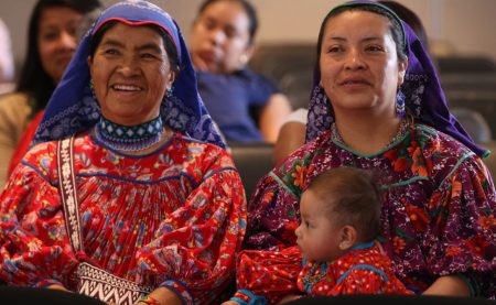 ¿Por qué celebramos el Día de las madres el 10 de mayo?