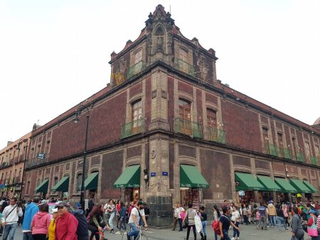 Tezontle: la piedra volcánica que decora los palacios coloniales