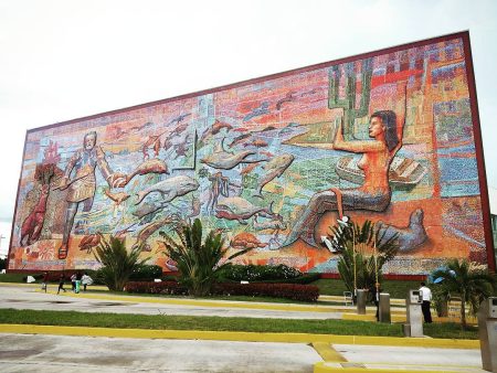 El artista mexicano Ernesto Ríos creó el mural más grande del mundo