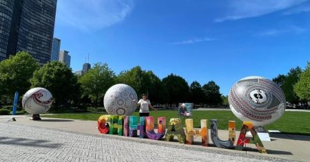 Hermosas mega esferas de cerámica de Chihuahua llegan a Chicago, Estados Unidos