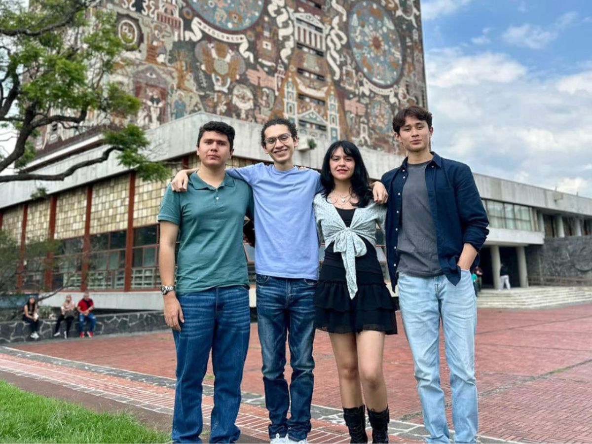 Estudiantes hacen examen perfecto de a la UNAM; 2 son del Edomex