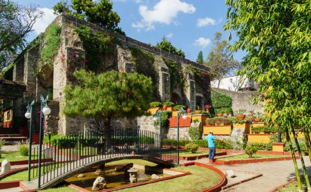 Los preciosos jardines de la Ex-Hacienda San Gabriel de Barrera