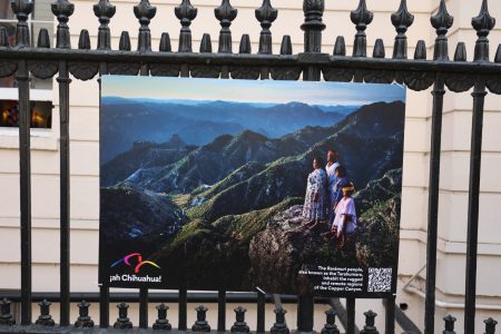 Las calles de Londres muestran la riqueza natural y cultural de Chihuahua