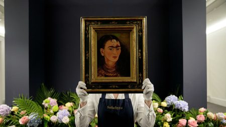 Cuadro de Frida Kahlo se vendió en $34,9 millones de dólares y rompe el record de Latinoamércia