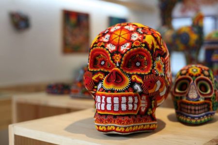 Galería Yawí, lo mejor del arte huichol en el Centro Histórico