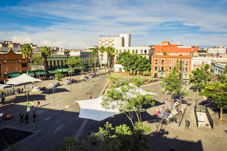 Nostalgia urbana: El Baratillo, de mercado a barrio fiestero de Garibaldi