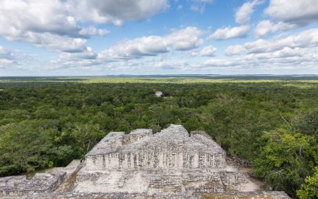 Investigan importante gruta maya en el Corredor Ecoarqueológico Paamul II