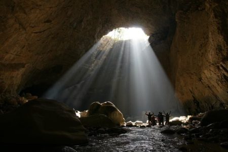 Las Grutas El Carrizal, una enigmática ruta de cavernas en el Cerro del Águila