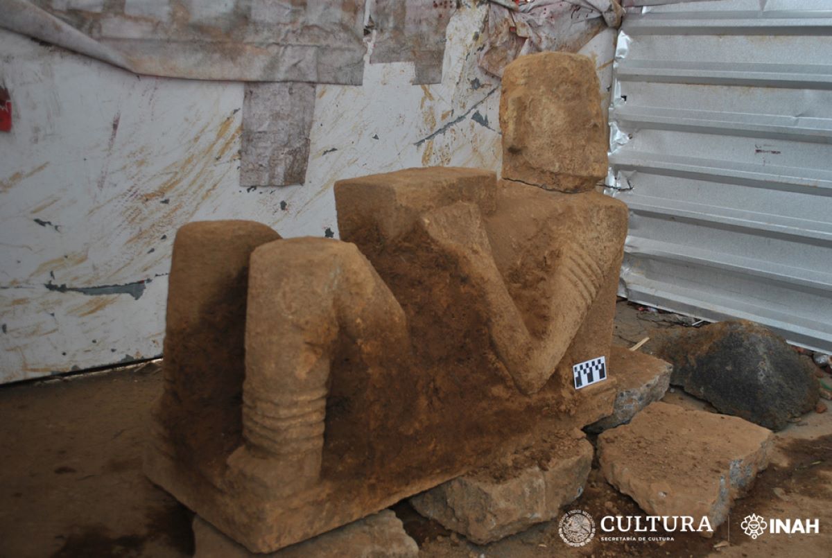 El increíble hallazgo de una escultura prehispánica de Chac Mool en Pátzcuaro