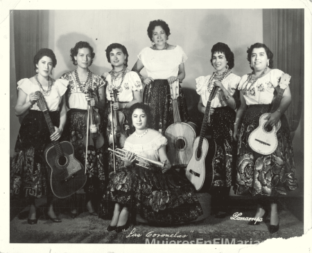 Historia cultural de las primeras mujeres mariachis