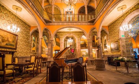 El precioso Hotel Museo Palacio de San Agustín, una verdadera obra de arte