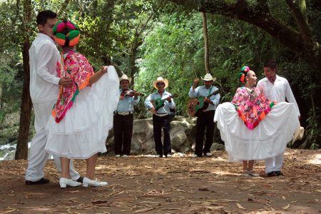 El huapango, la narración musicalizada que narra nuestra historia