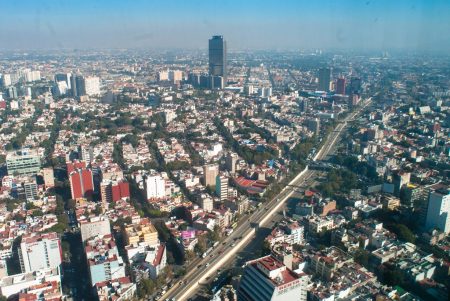 ¿Es Insurgentes la avenida más larga del mundo?