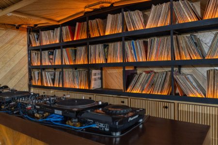 Jacques Hi - Fi Vinyl Bar: la mejor coctelería en un ambiente sin igual