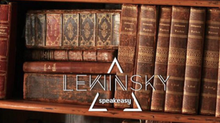 Lewinsky bar, el speakeasy detrás de un estante de libros