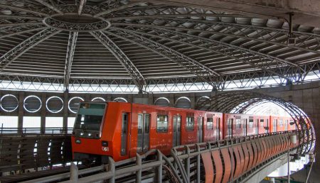 El metro tendrá 81 nuevos trenes y 61 estaciones más darán servicio