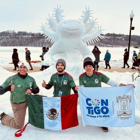 Axolotl dios del fuego: la hermosa escultura en hielo creada por mexicanos