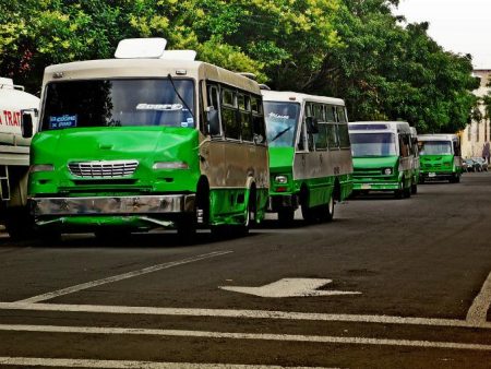 Curiosos letreros que encuentras en el transporte público de CDMX