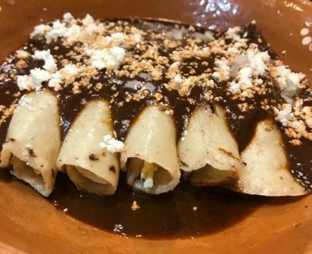 Mole: el plato tradicional para celebrar este 5 de mayo