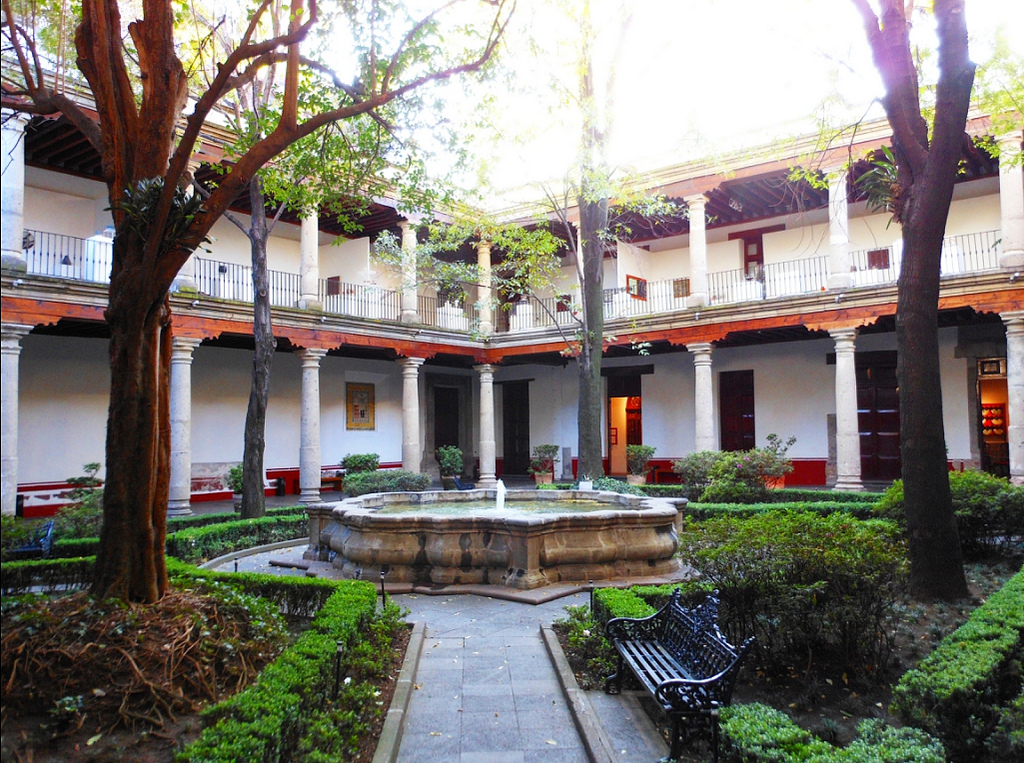 Museo Franz Mayer: de hospital a declarada zona de paz por el Dalai Lama