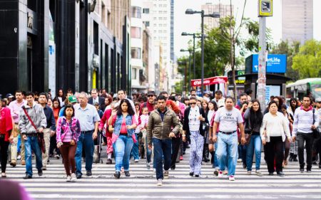 ¿A qué edad se independizan los jóvenes de México?