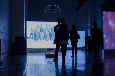 "The Swimming Pool Series", una videoinstalación dentro de una alberca en el LAA