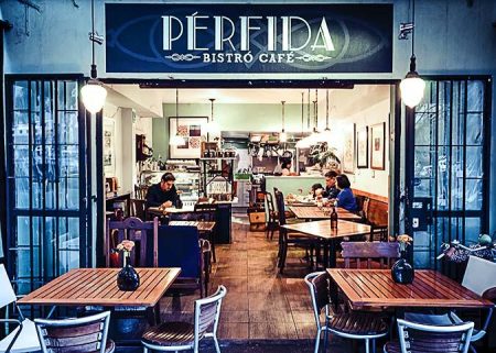 Pérfida: un bistró al estilo vintage mexicano