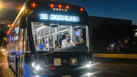 Nochebus se pone en marcha con horarios fijos