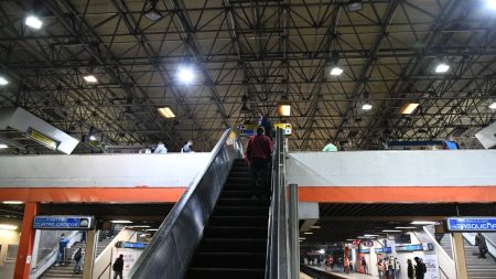 Metro de la CDMX se colocarán 18 escaleras eléctricas nuevas este 2024