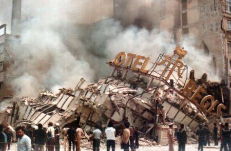 Octavio Paz y su reflexión acerca del terremoto del ‘85