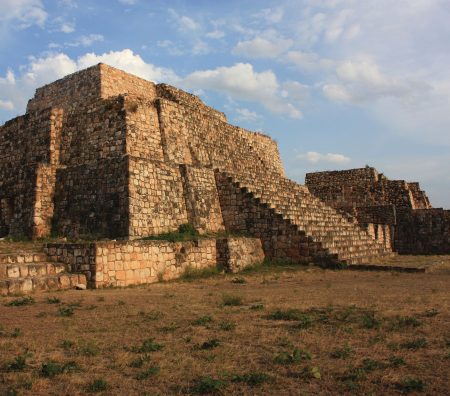 Oxkintok: la ciudad de los tres soles y su impresionante laberinto