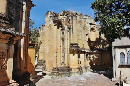 La capilla post mortem que está en el Panteón General de Oaxaca