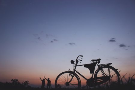 Celebra el Día del Amor y la Amistad en la CDMX con este paseo nocturno en bicicleta