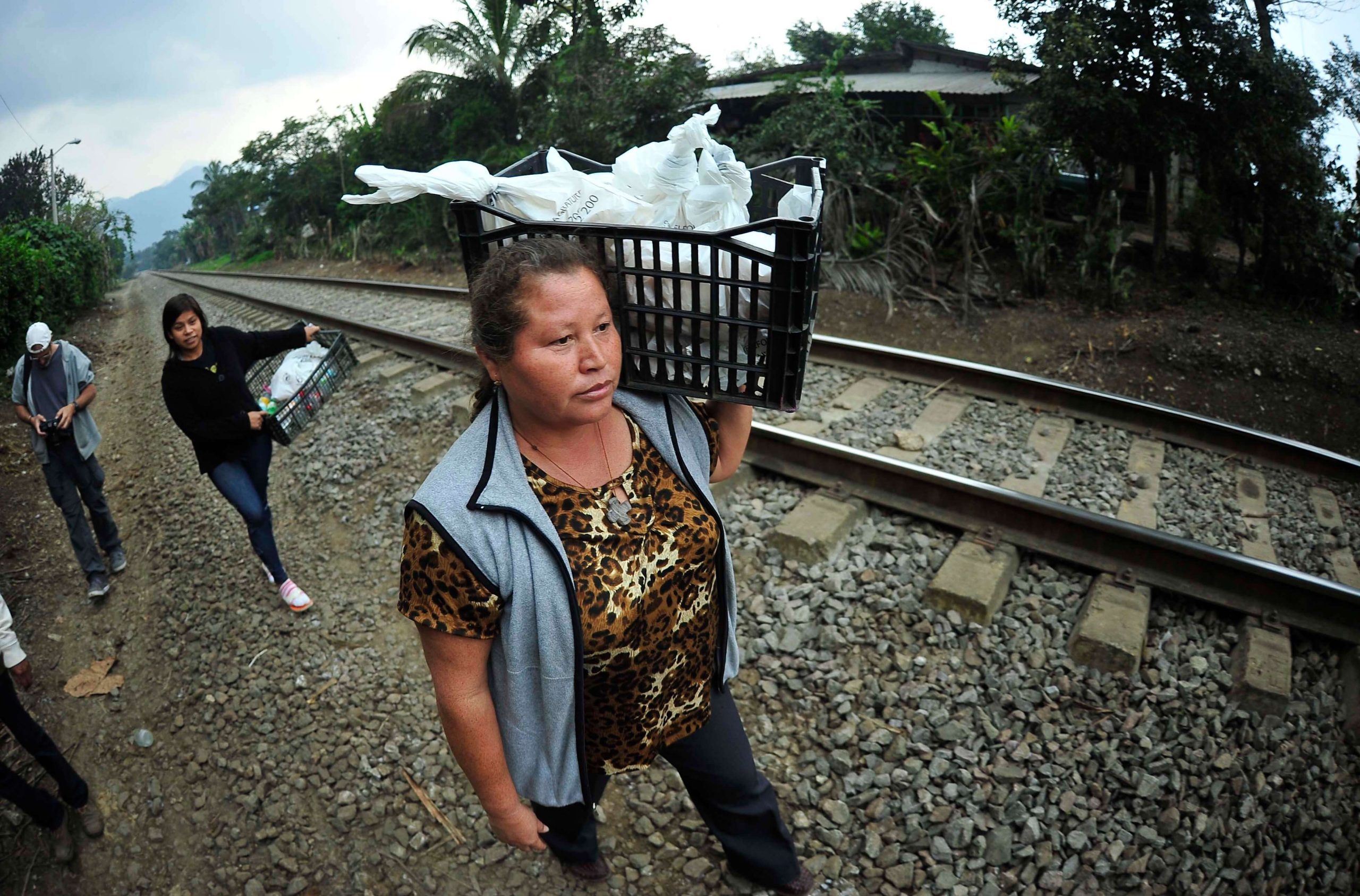 Las Patronas, las mujeres que ayudan a los migrantes que llegan a México