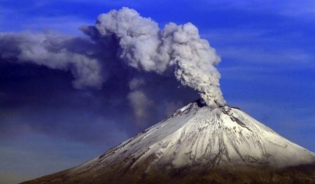 El día que un español entró a la boca del Popocatépetl