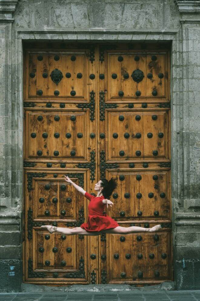 La ciudad y la danza: las hermosas fotografías de Omar Robles