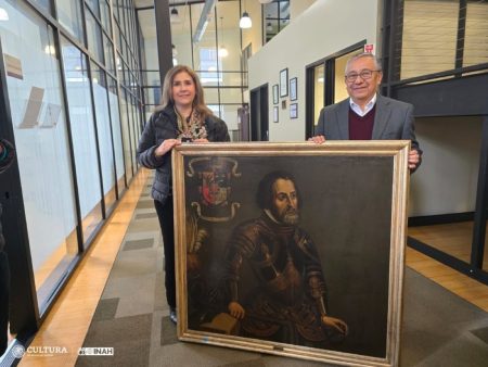 México recibe retrato de Hernán Cortés, donado por uno de sus descendientes