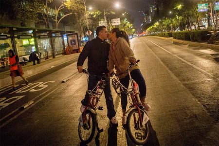 Rodada nocturna del amor y la amistad, una manera de celebrar post San Valentín