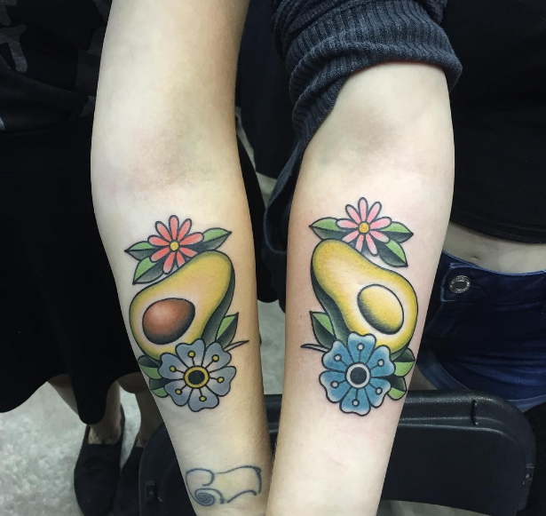 tatuajes de aguacates