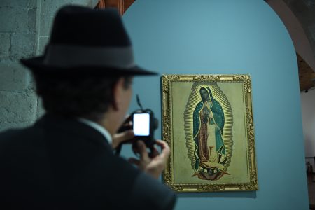 La imagen de la Virgen de Guadalupe en una exposición del Franz Mayer