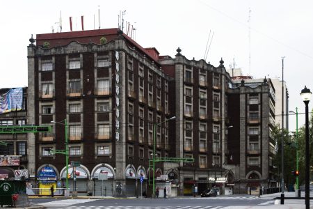 Hotel Virreyes, las noches más impredecibles del Centro Histórico