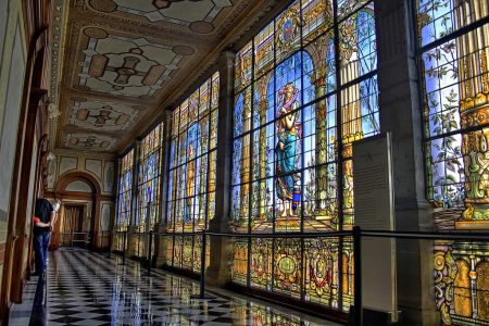 Sobre los preciosos vitrales que hay en el Museo del Castillo de Chapultepec