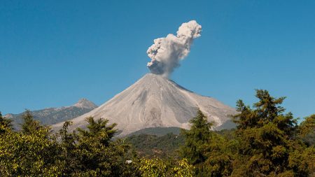 Estos son los volcanes activos en México (FOTOS)