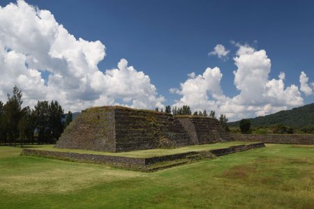 La belleza arqueológica de Ihuatzio conocida como Casa del Coyote