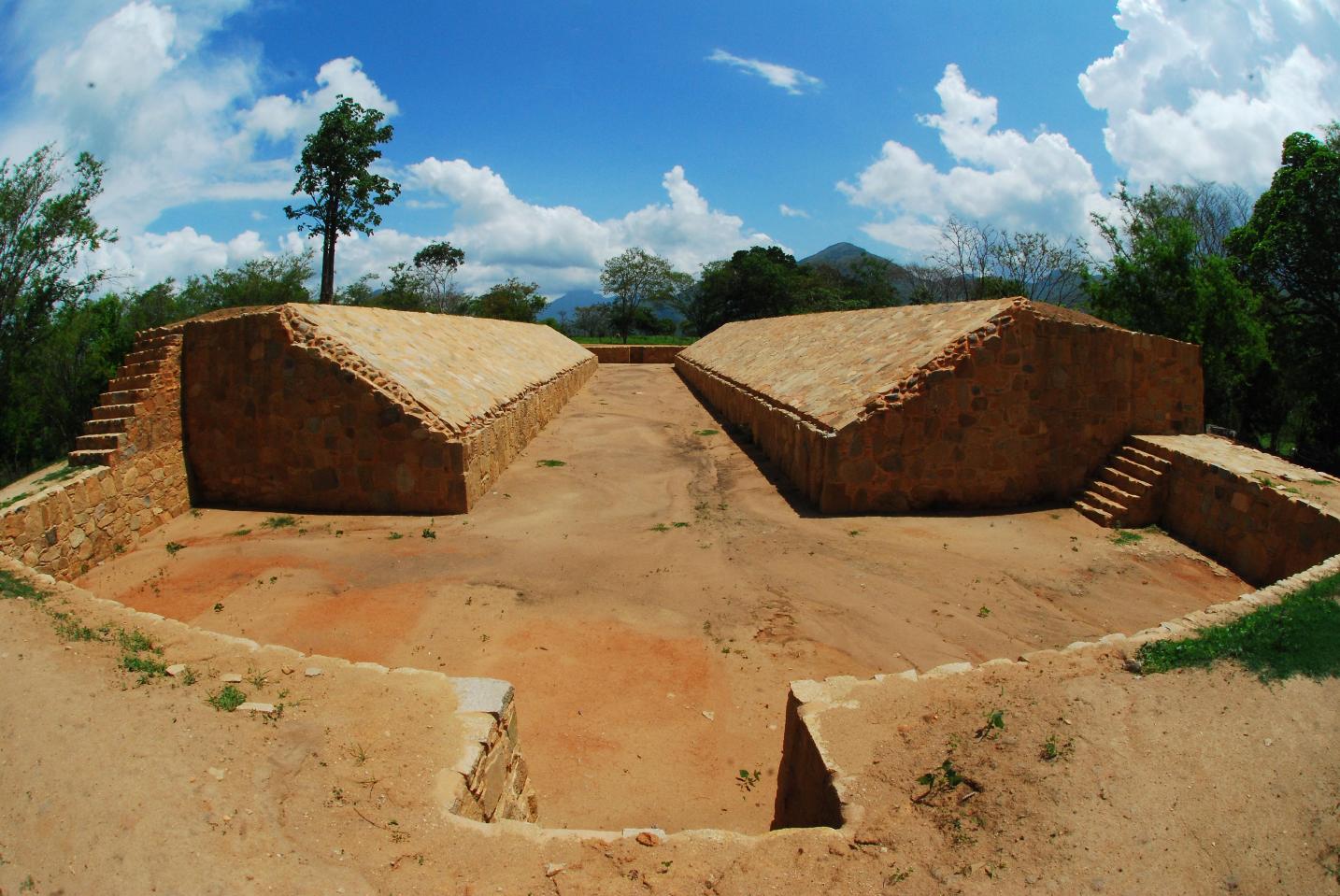 La sorprendente zona arqueológica de Tehuacalco, el centro ceremonial del agua