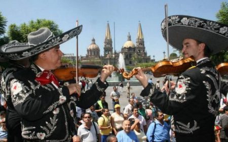 Miles de mariachis cantarán Cielito Lindo en CDMX para romper récord mundial