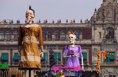 El Zocalo de la CDMX tendrá una ofrenda de 21 piezas gigantes